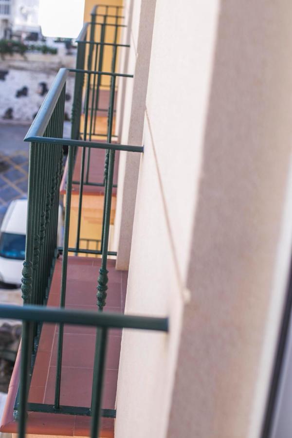 Apartamentos Vicenta Playa Carihuela トレモリノス エクステリア 写真